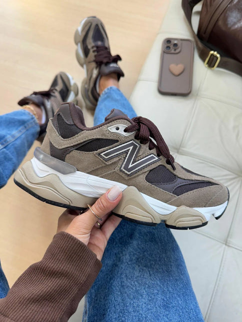 9060 MOCHA BROWN BLACK CREAM