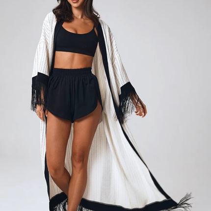 Kimono long texturé franges noires bordures contrastées blanc noir bohème chic femme Lumière Bohème