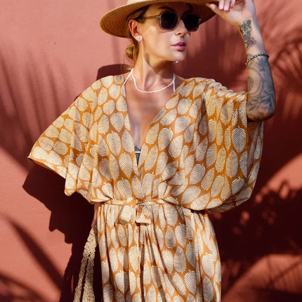 Kimono long imprimé feuilles caramel crème manches larges fente bohème femme plage Lumière Bohème