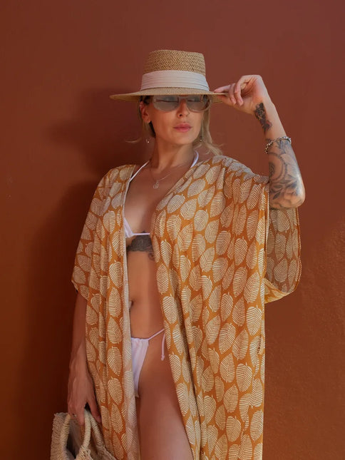 Kimono long imprimé feuilles caramel crème manches larges fente bohème femme plage Lumière Bohème