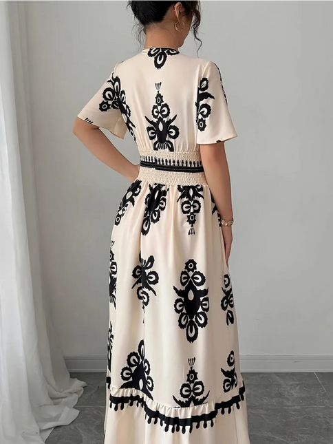 Robe longue col V imprimé baroque vintage smockée manches courtes beige noir bohème femme Lumière Bohème