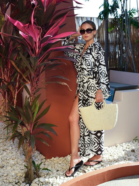 Kimono long imprimé tropical monstera manches larges noir blanc bohème femme plage soirée Lumière Bohème