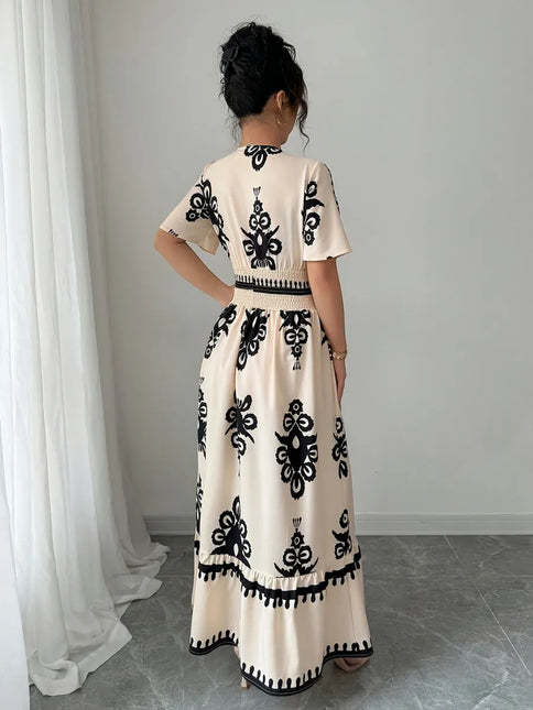 Robe longue col V imprimé baroque vintage smockée manches courtes beige noir bohème femme Lumière Bohème