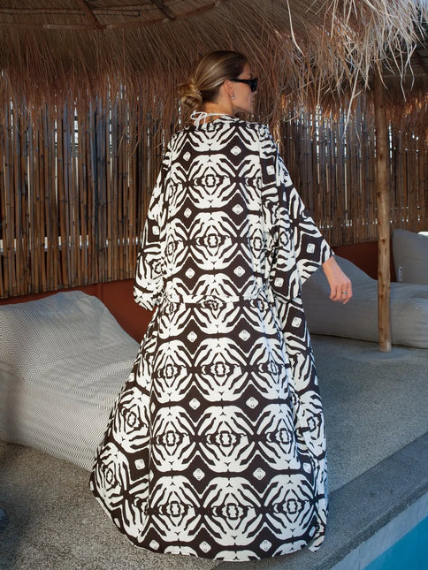 Kimono long imprimé tropical monstera manches larges noir blanc bohème femme plage soirée Lumière Bohème