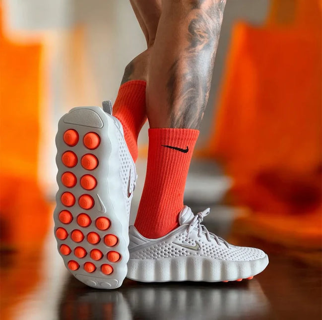 Mind 002 Light Smoke Grey