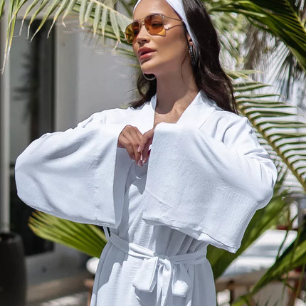 Kimono court blanc texturé gaufré manches larges ceinture bohème chic femme maison plage Lumière Bohème