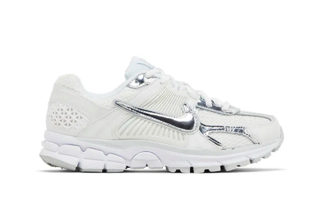 AIR ZOOM VOMERO 5 CHROME TOE
