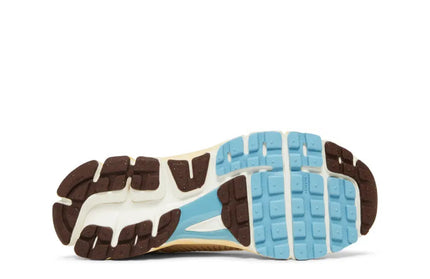 AIR ZOOM VOMERO 5 OATMEAL