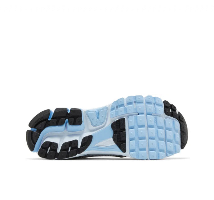AIR ZOOM VOMERO 5 METALIC SILVER BLUE TINT