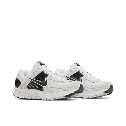 AIR ZOOM VOMERO 5 WHITE BLACK