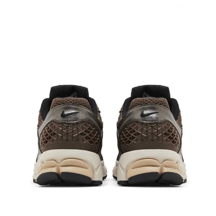 AIR ZOOM VOMERO 5 BAROQUE BROWN