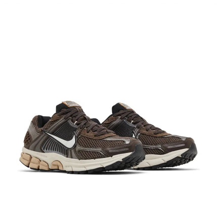 AIR ZOOM VOMERO 5 BAROQUE BROWN