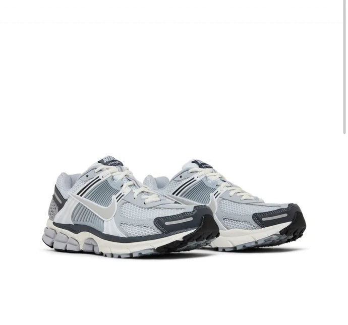 AIR ZOOM VOMERO 5 WOLF GREY COOL