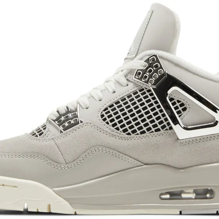 AJ4 FROZEN MOMENTS