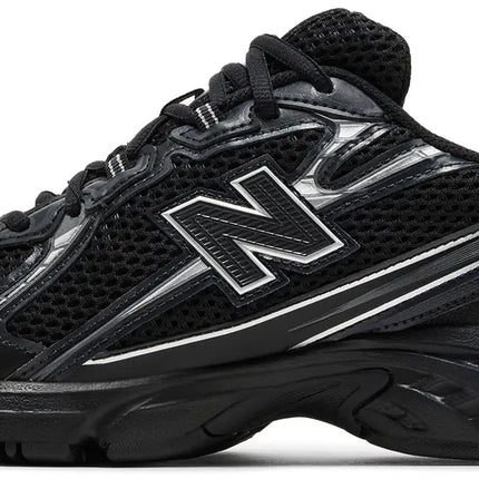 740 V2 BLACK SILVER METALLIC