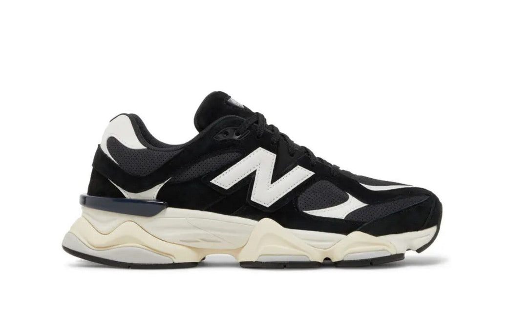 9060 BLACK & WHITE
