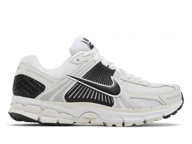 AIR ZOOM VOMERO 5 WHITE BLACK