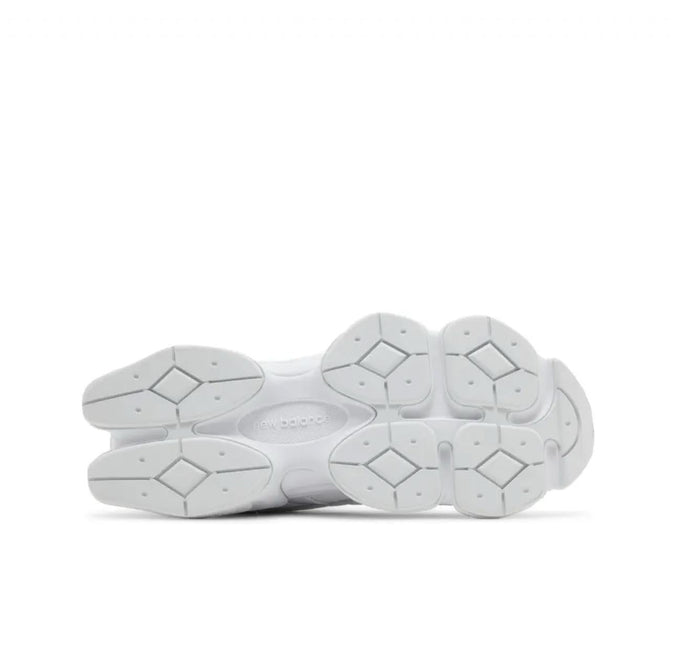 9060 TRIPLE WHITE