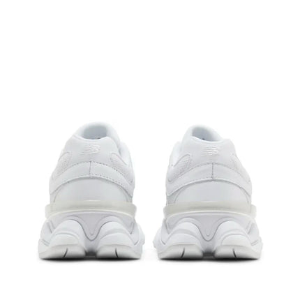 9060 TRIPLE WHITE