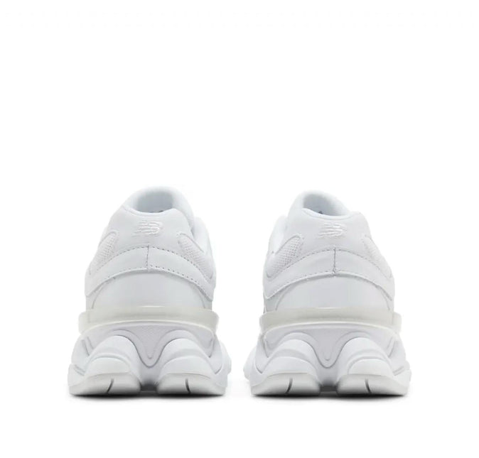 9060 TRIPLE WHITE