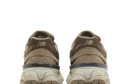 9060 MUSHROOM BROWN
