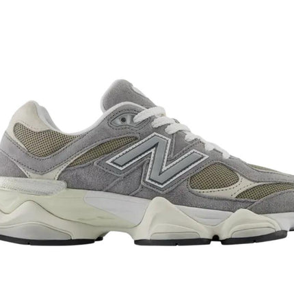 9060 SLATE GREY TIMBERWOLF