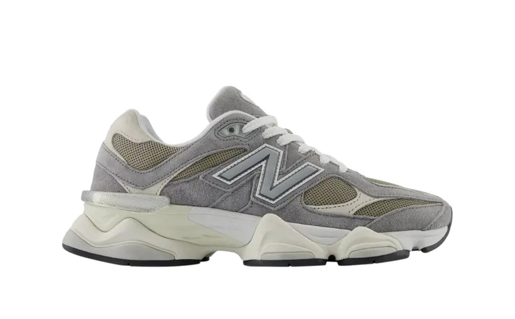 9060 SLATE GREY TIMBERWOLF