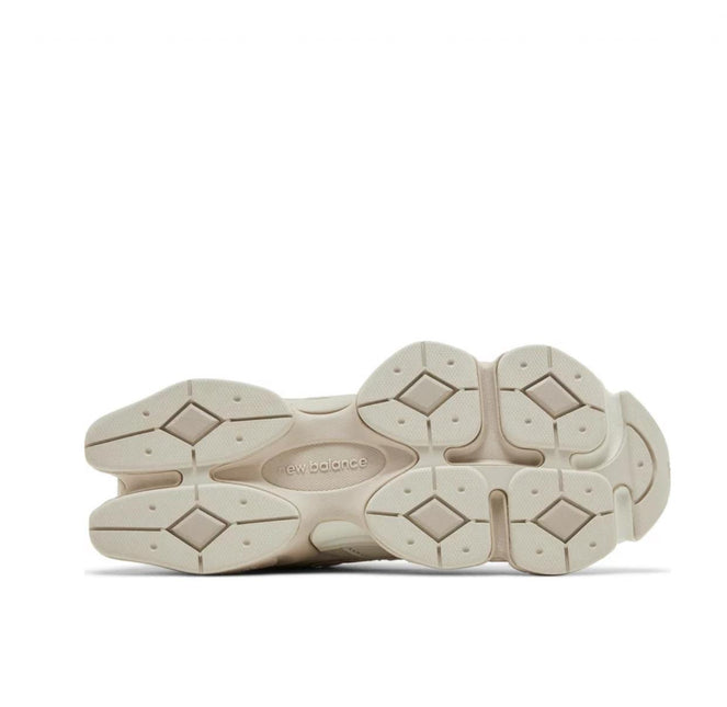 9060 GREY MOONBEAM
