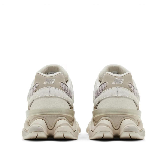 9060 GREY MOONBEAM