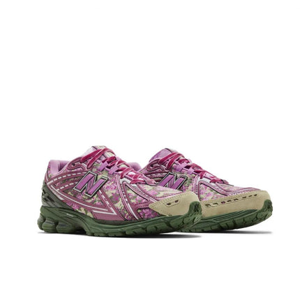 1906R X JACK HARLOW ROSE RUNNER