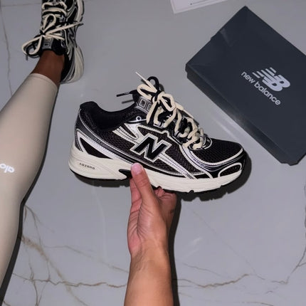 740 V2 BLACK SILVER