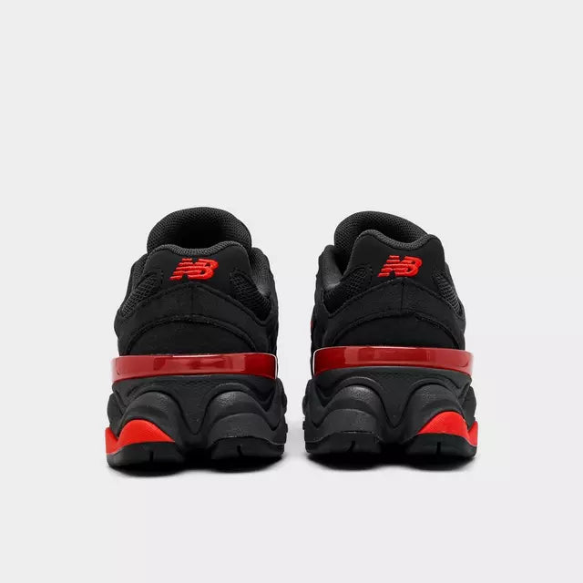 9060 Casual Black & Red