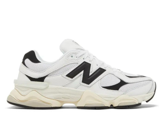 9060 WHITE BLACK